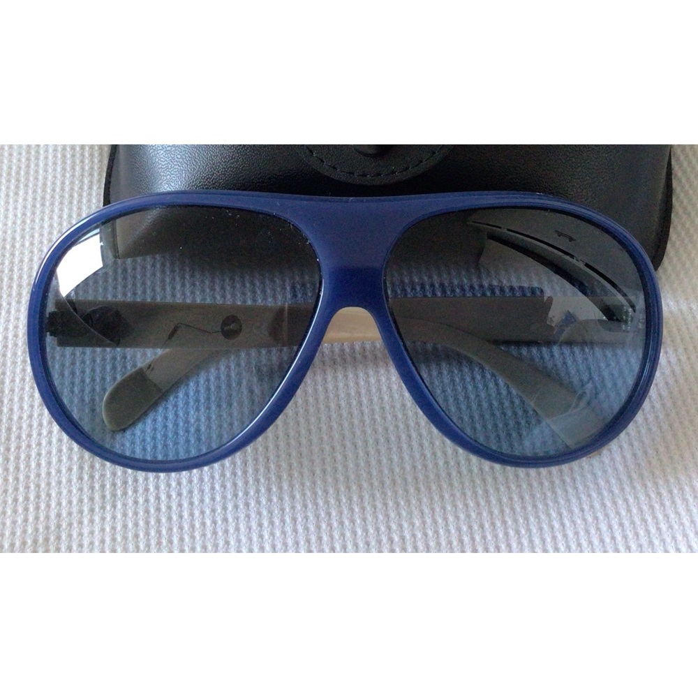 RAY-BAN Womens Designer Sunglasses Blue Oval